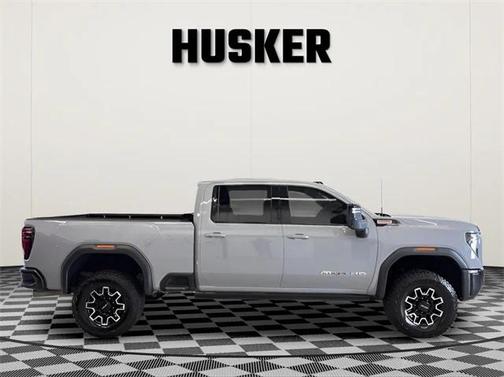 2025 GMC Sierra 2500 AT4