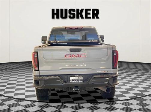 2025 GMC Sierra 2500 AT4