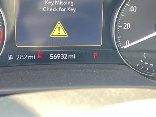 2023 Buick Envision Essence FWD