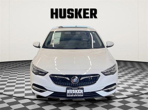 2018 Buick Regal Sportback Essence
