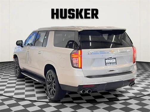 2024 Chevrolet Suburban Premier