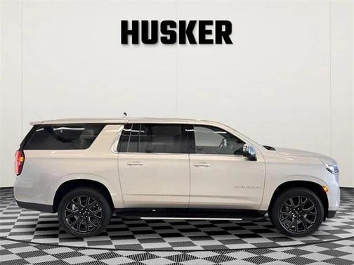 2024 Chevrolet Suburban Premier