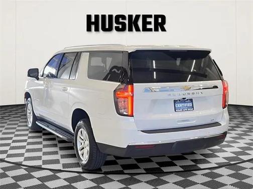 2022 Chevrolet Suburban LT