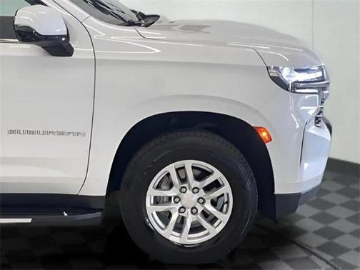 2022 Chevrolet Suburban LT