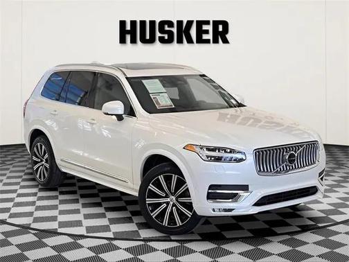 2024 Volvo XC90 B5 Plus Bright Theme