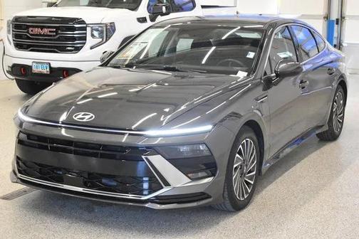 2024 Hyundai SONATA Hybrid SE