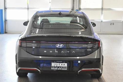 2024 Hyundai SONATA Hybrid SE