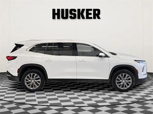 2025 Buick Enclave Preferred FWD