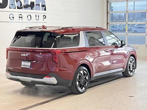 2025 Kia Carnival EX