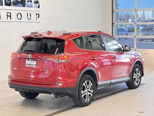 2016 Toyota RAV4 LE