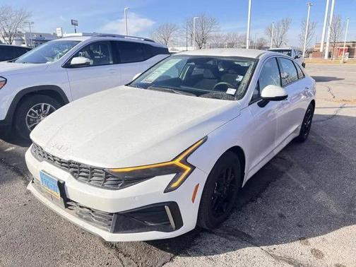 2025 Kia K5 LXS