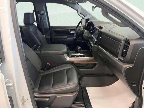 Summit White 2024 Chevrolet Silverado 1500 LT Trail Boss