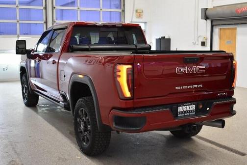 2024 GMC Sierra 2500 AT4