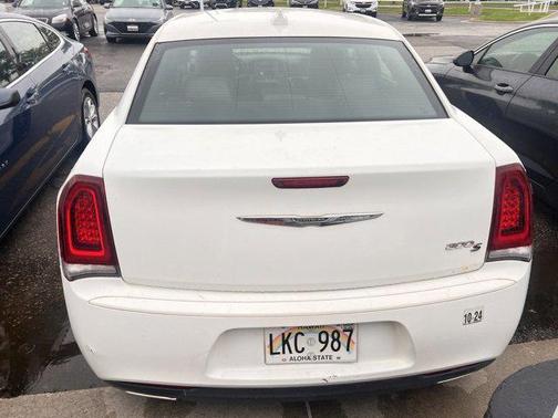 2019 Chrysler 300 S