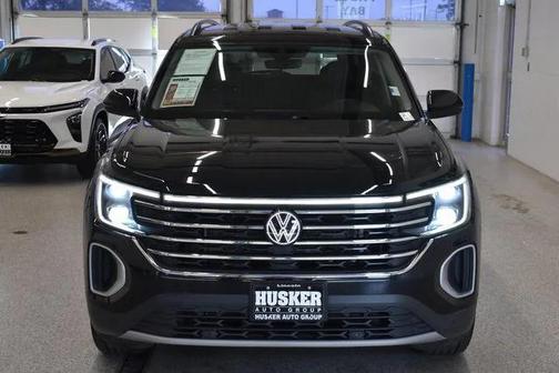 2024 Volkswagen Atlas 2.0T SE w/Technology 4MOTION