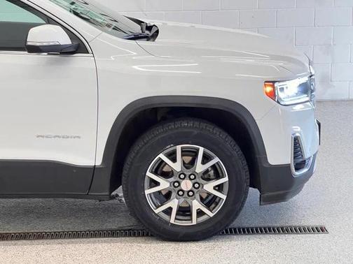 2023 GMC Acadia AWD SLT