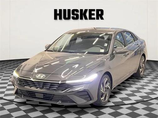 2025 Hyundai ELANTRA SEL