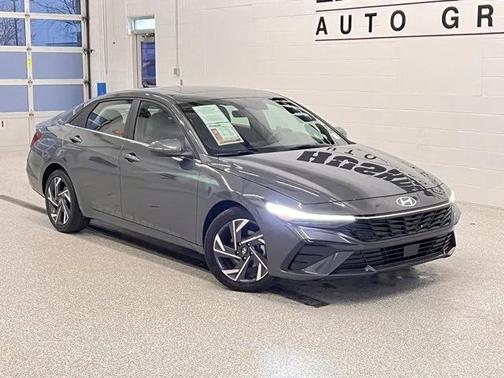 2025 Hyundai ELANTRA SEL