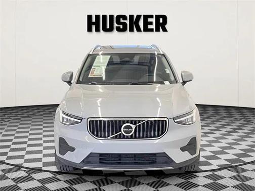 2024 Volvo XC40 B5 Core Bright Theme