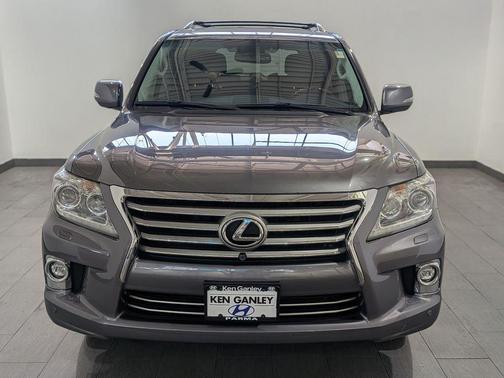2014 Lexus LX 570 Base (A6)