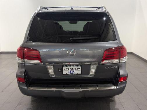 2014 Lexus LX 570 Base (A6)
