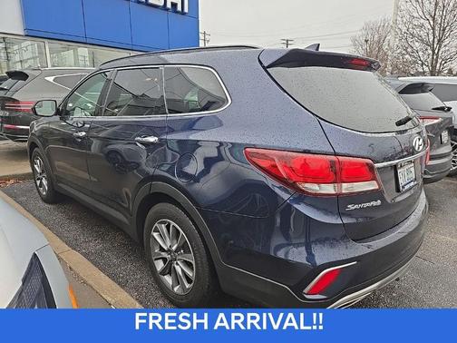 2017 Hyundai SANTA FE SE