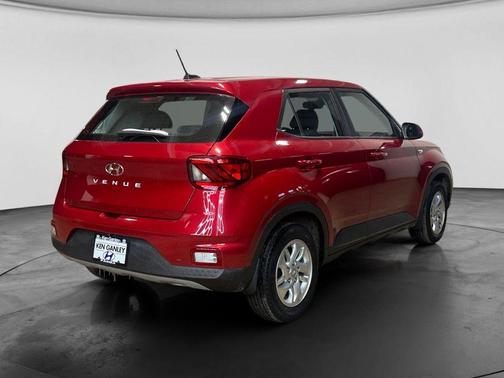 2023 Hyundai VENUE SE