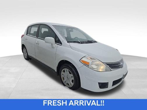2010 Nissan Versa 1.8 S