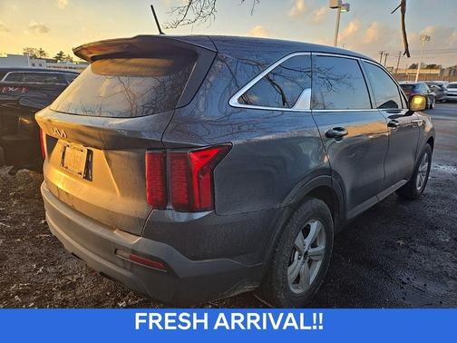 2023 Kia Sorento LX