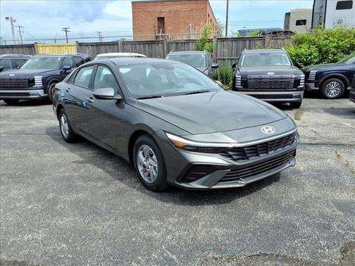 Amazon Gray 2026 Hyundai ELANTRA SE