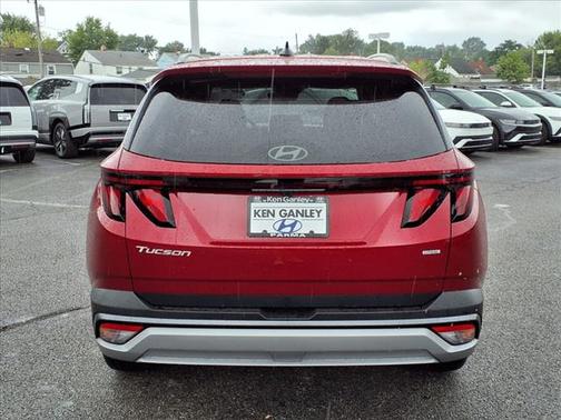 2025 Hyundai TUCSON SEL