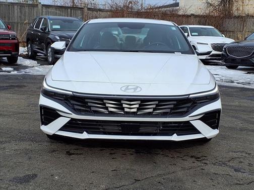 2025 Hyundai ELANTRA HEV Limited