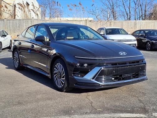 2025 Hyundai SONATA Hybrid Limited