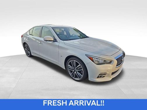 2015 INFINITI Q50 Premium