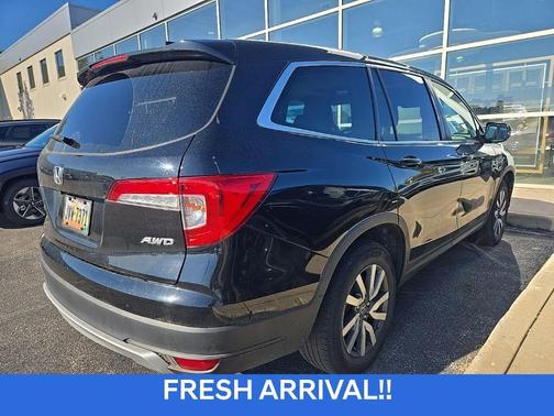 Crystal Black Pearl 2019 Honda Pilot EX-L