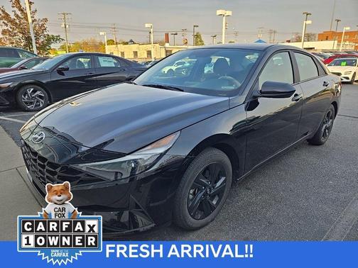 2023 Hyundai ELANTRA SEL