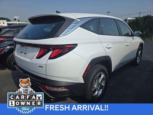 2022 Hyundai TUCSON SE