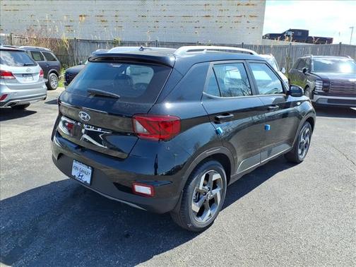 Onyx Black 2026 Hyundai VENUE SEL