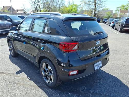 Onyx Black 2026 Hyundai VENUE SEL