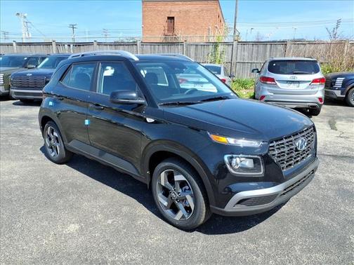 Onyx Black 2026 Hyundai VENUE SEL