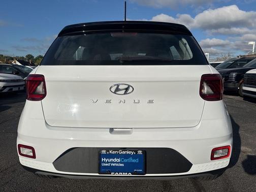 2023 Hyundai VENUE Limited