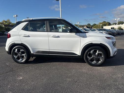 2023 Hyundai VENUE Limited