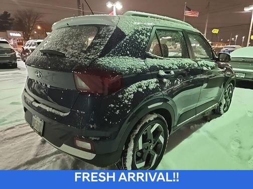 2023 Hyundai VENUE Limited