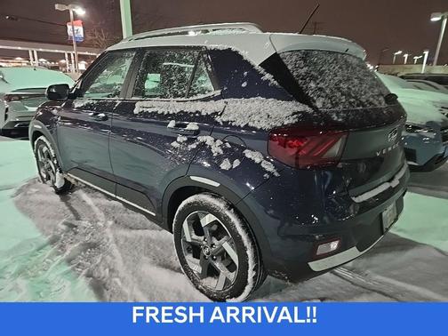 2023 Hyundai VENUE Limited