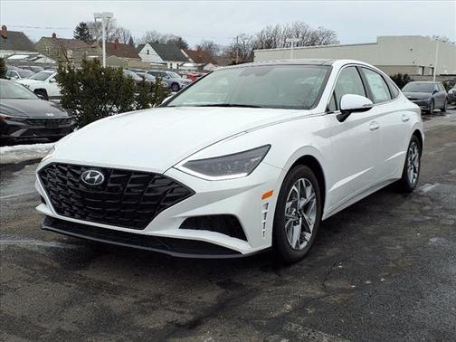 2023 Hyundai SONATA SEL