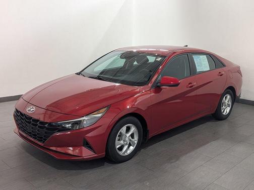 2023 Hyundai ELANTRA SE