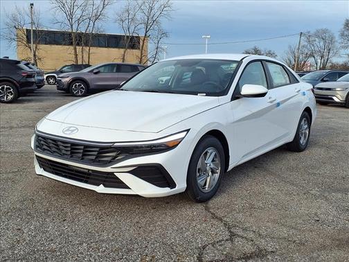 2026 Hyundai ELANTRA SE