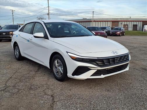 2026 Hyundai ELANTRA SE