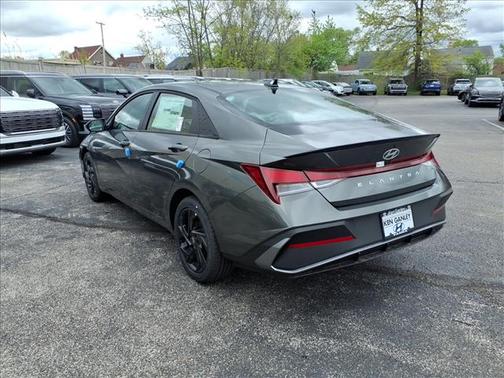 Amazon Gray 2026 Hyundai ELANTRA SEL Sport