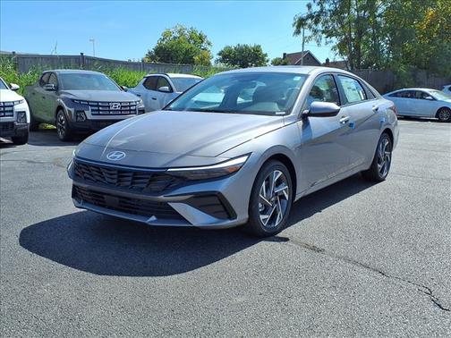 2025 Hyundai ELANTRA SEL Convenience